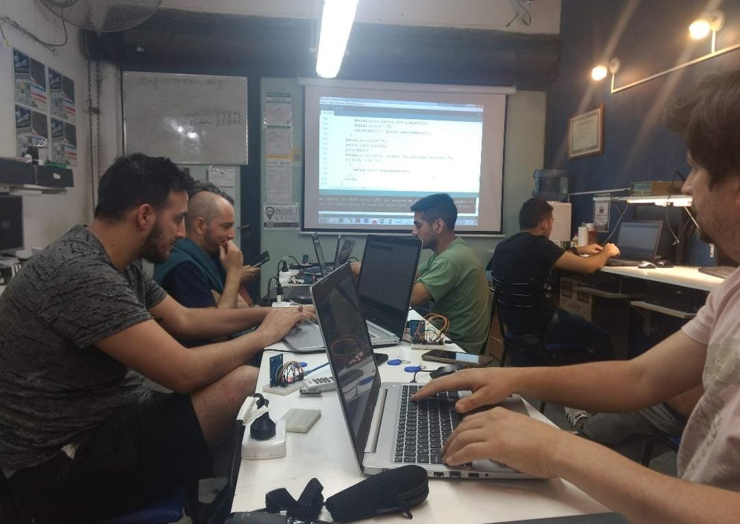 Imagen del carrusel de Ingeniería GND 6